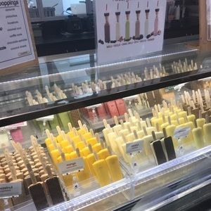 Meet your Posher, Karina